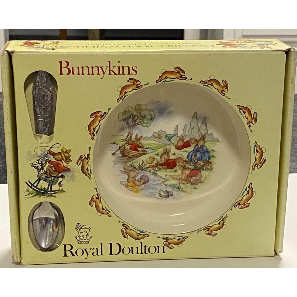 VTG‎ Royal Doulton Nursery Set